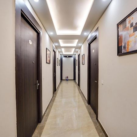 Hotel Super Townhouse The Royal Casa Ghaziabad Esterno foto