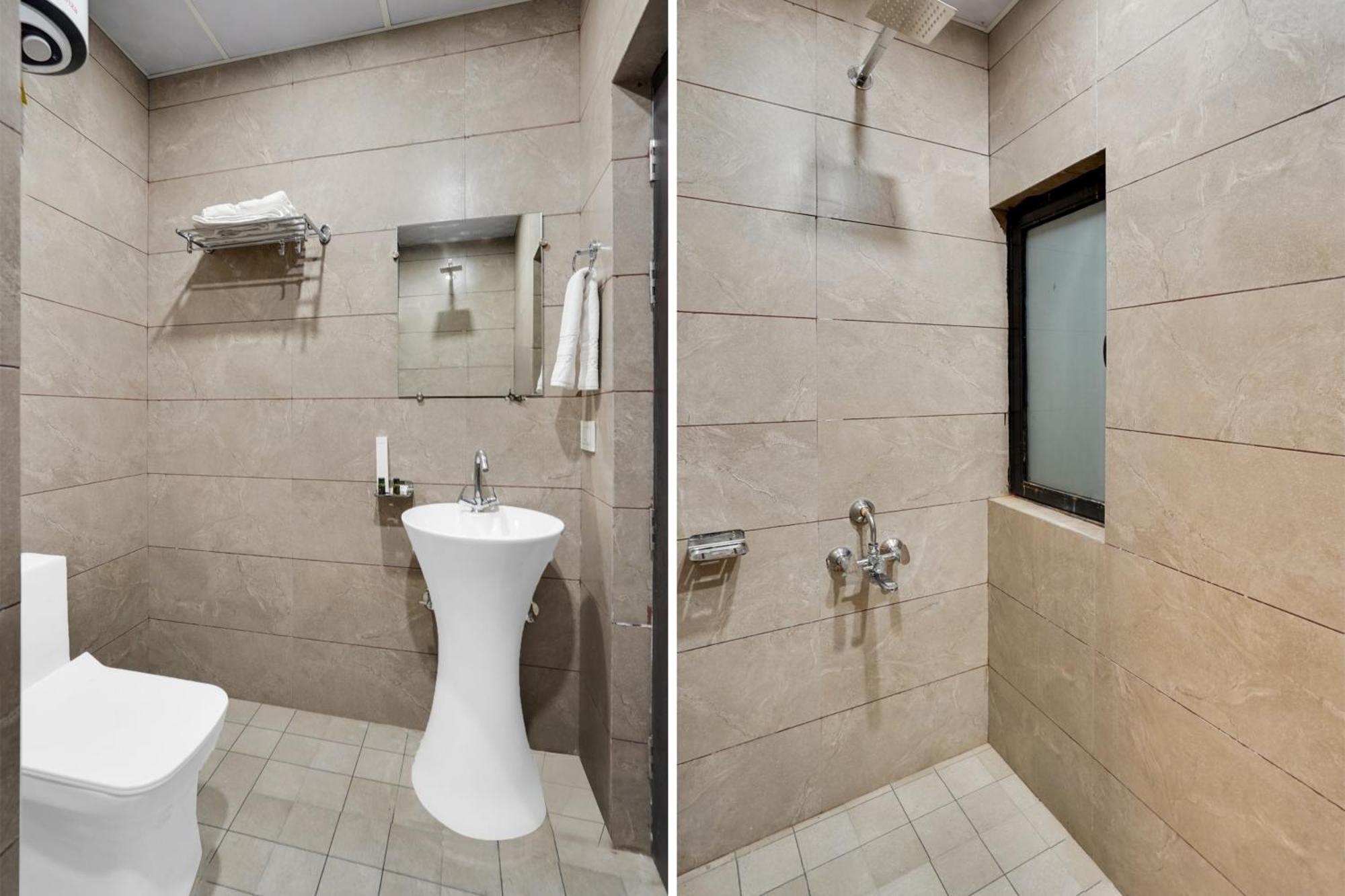 Hotel Super Townhouse The Royal Casa Ghaziabad Esterno foto