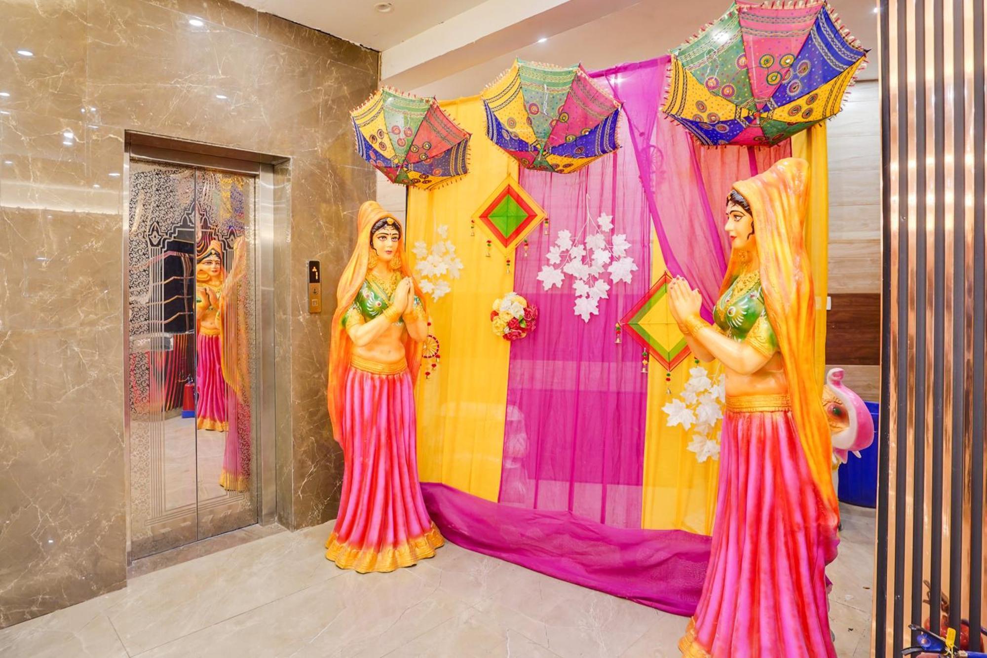 Hotel Super Townhouse The Royal Casa Ghaziabad Esterno foto